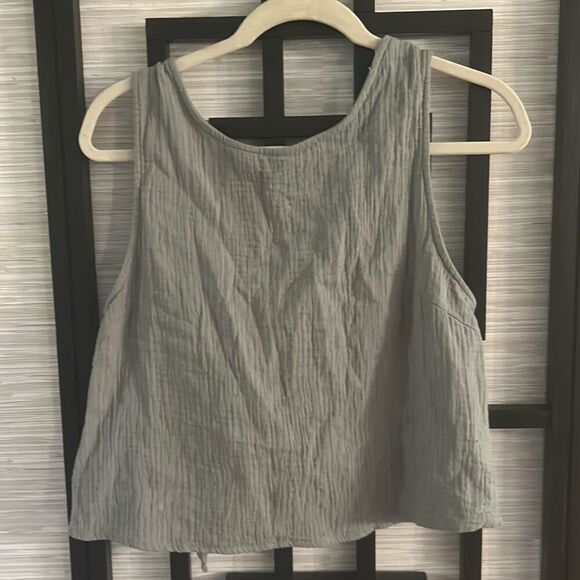 Lulus sage green cotton gauze cropped top with open tie back size M - Picture 1 of 5